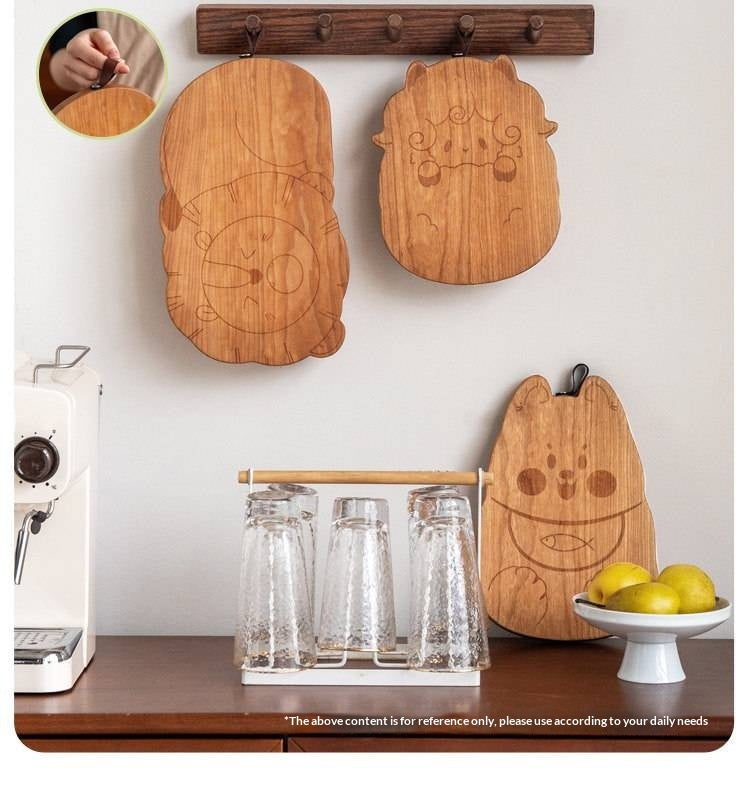 Cherry Solid Wood Pet-Shaped Cutting Board and Baby Food Plate