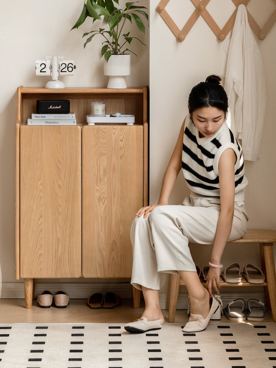 Oak Solid Wood Shoe Cabinet