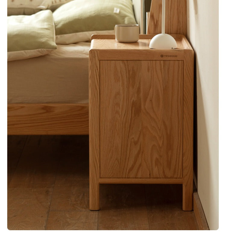 Oak Solid Wood, Solid Rubberwood Nordic Modern Nightstand.