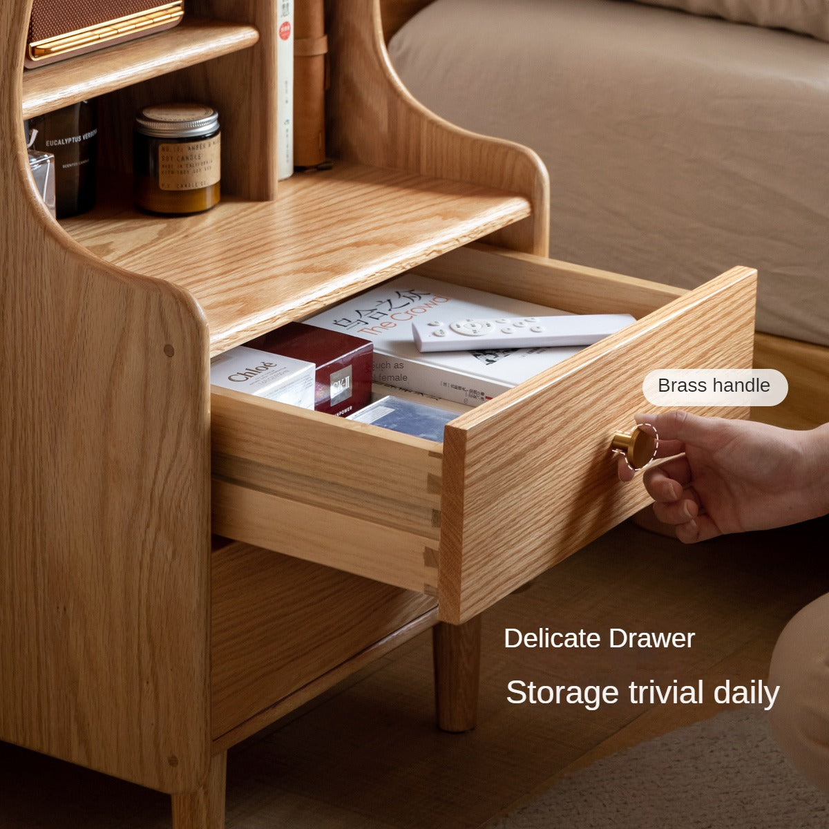 Oak Solid Wood Nightstand with Modern Minimalist Storage Design