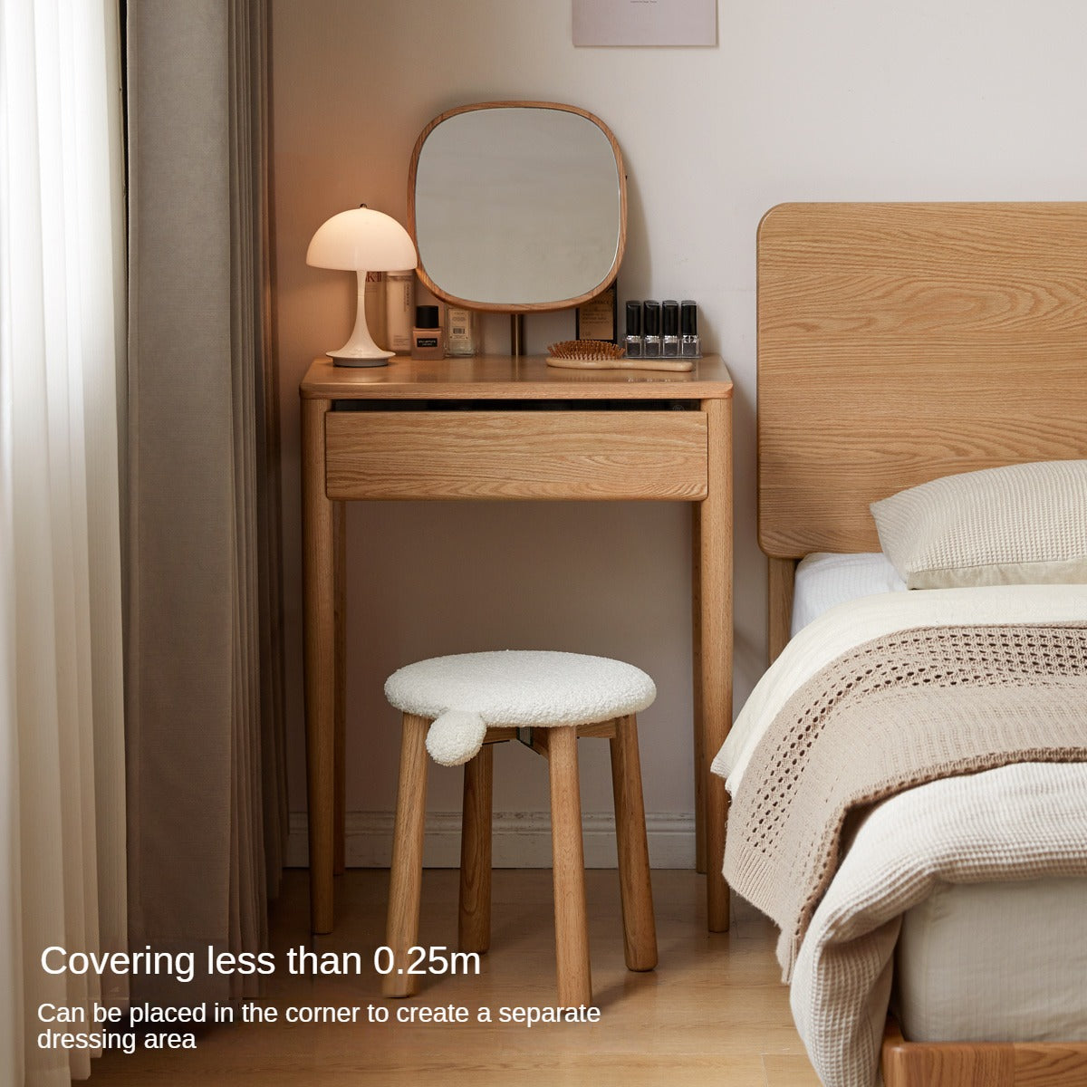 Oak Solid Wood Simple Dressing Table.