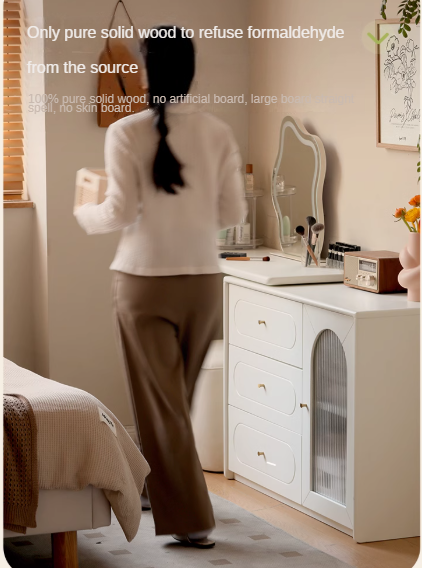 Poplar, Solid Rubberwood French Cream Style Retractable Dressing Table.