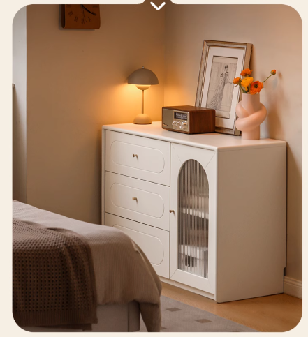 Poplar, Solid Rubberwood French Cream Style Retractable Dressing Table.