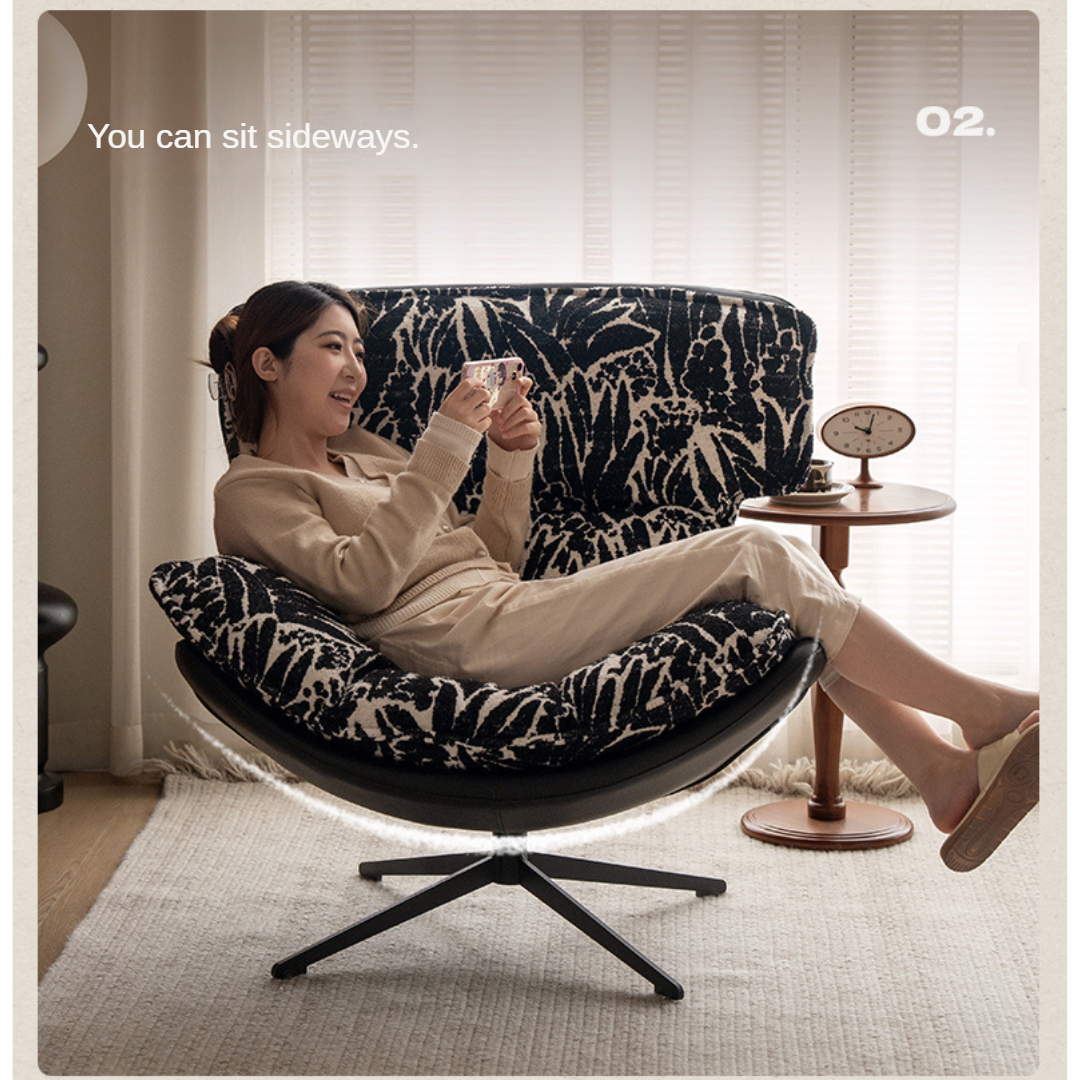 Retro Rotating Eggshell Chair