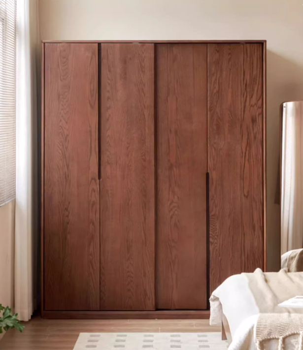 Oak Solid Wood Sliding Door Wardrobe.