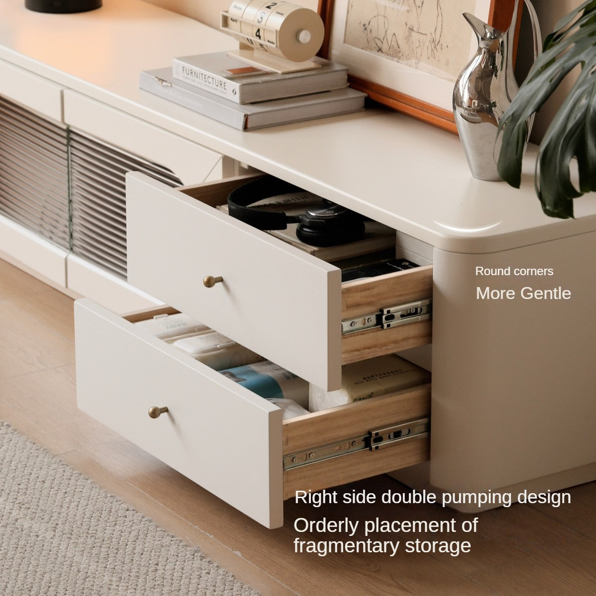 Poplar Solid Wood TV Cabinet Floor-Standing Low Cabinet.