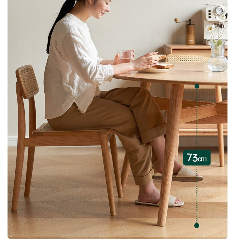 Oak Solid wood round table "