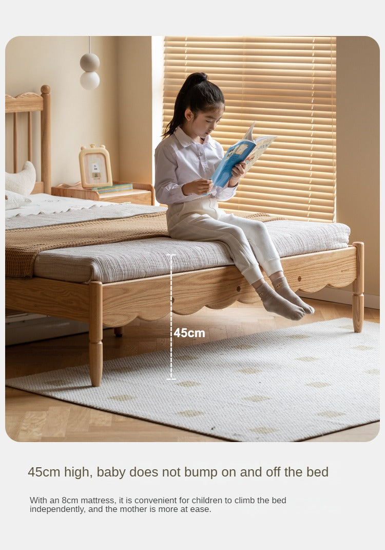 Oak solid wood children's bed<