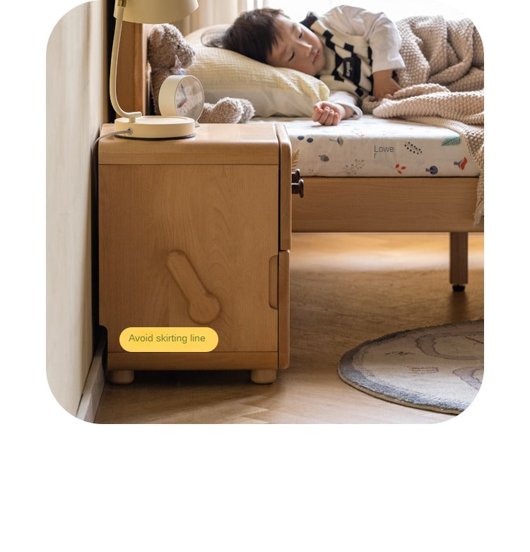 Oak Solid Wood Children's Cartoon Robot Nightstand