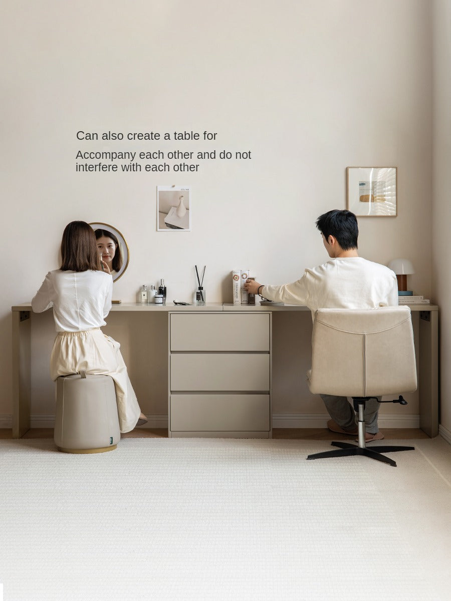 Poplar, Oak Solid Wood Telescopic Vanity Table Three Drawers.