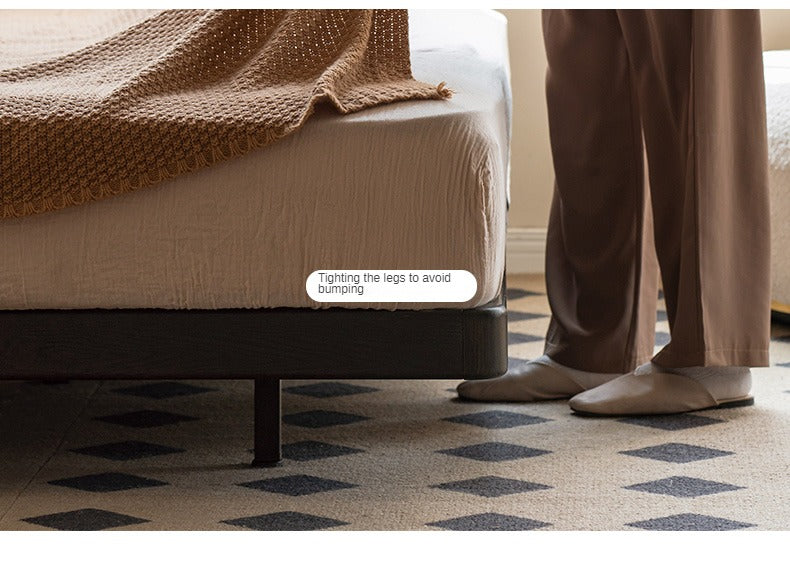 Oak Solid Wood Bed Simple platform bed, headboard-free bed