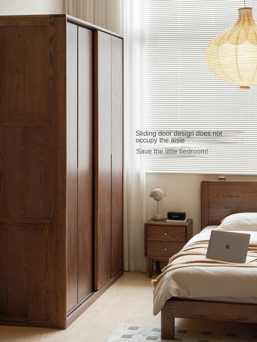 Oak Solid Wood Sliding Door Wardrobe.