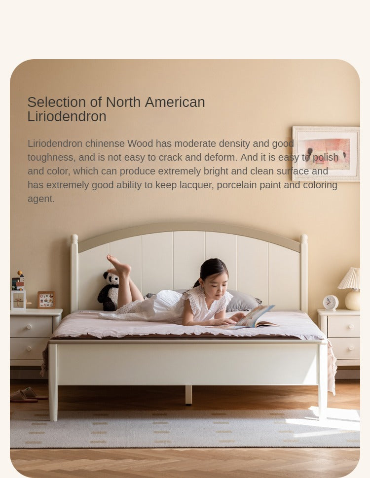 Rubber wood Cream Style Children's Bed White<