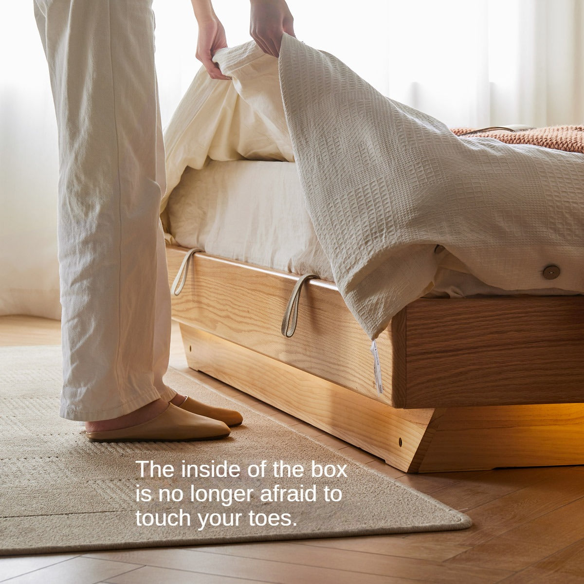 Oak solid wood platform bed, headboard-free bed suspension bed.
