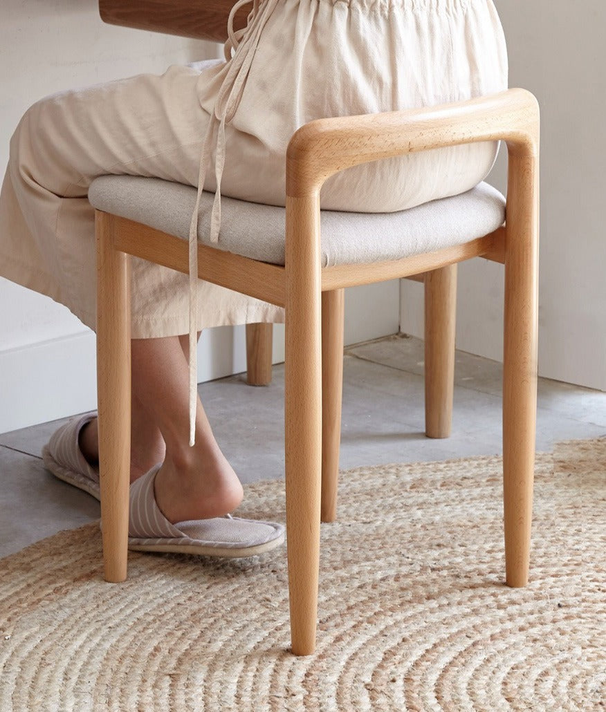 Beech solid wood makeup stool: