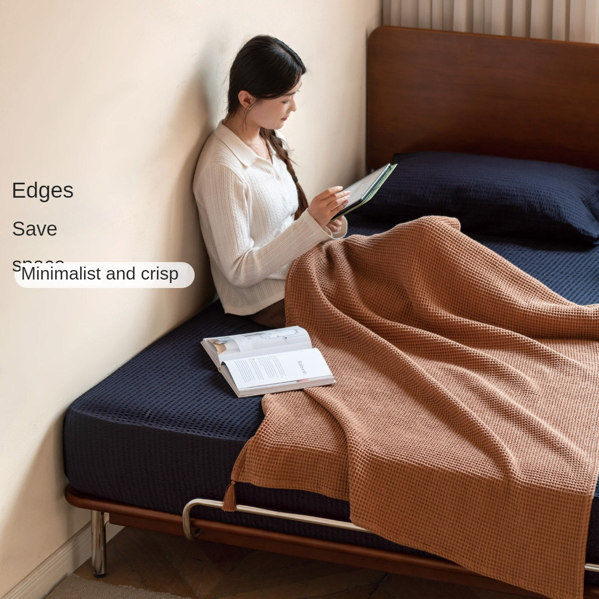 Poplar Solid Wood Bed Medieval Style Bed