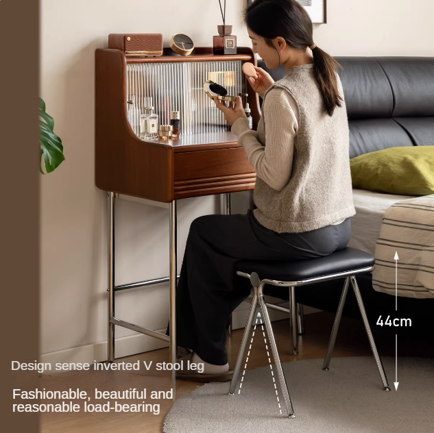 Organic Leather Soft Package Makeup Stool