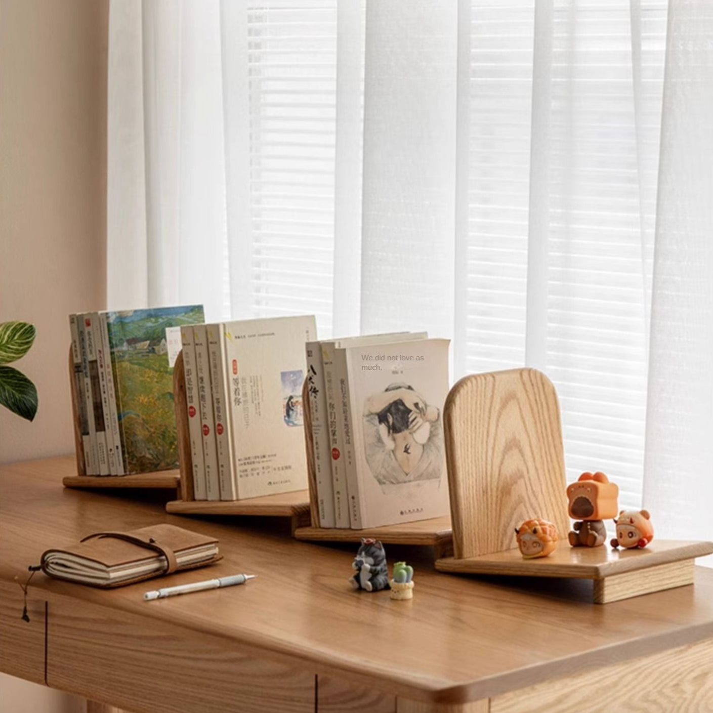 Oak, Solid Rubberwood Modern Desktop Small Bookshelf
