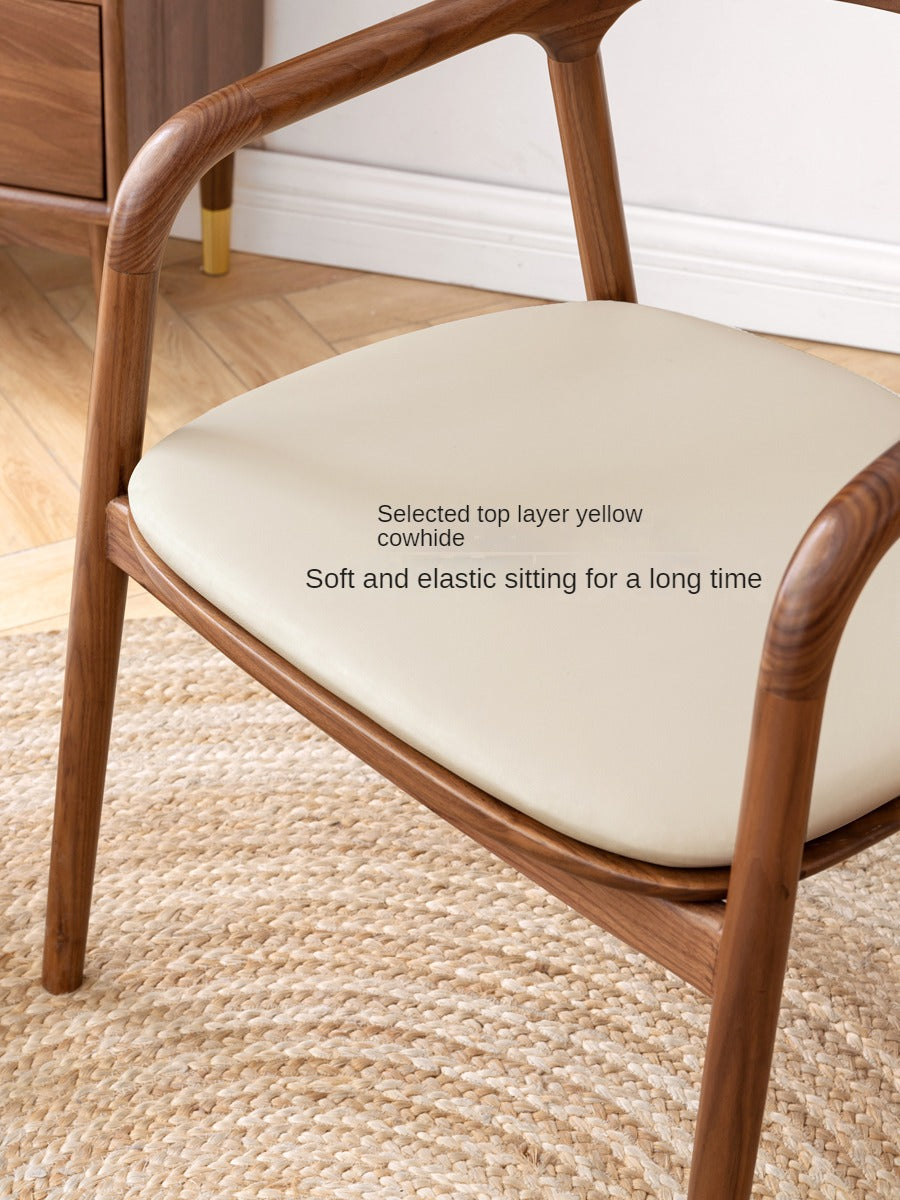 Black Walnut, Ash Solid Wood First Layer Cowhide Horn Chair