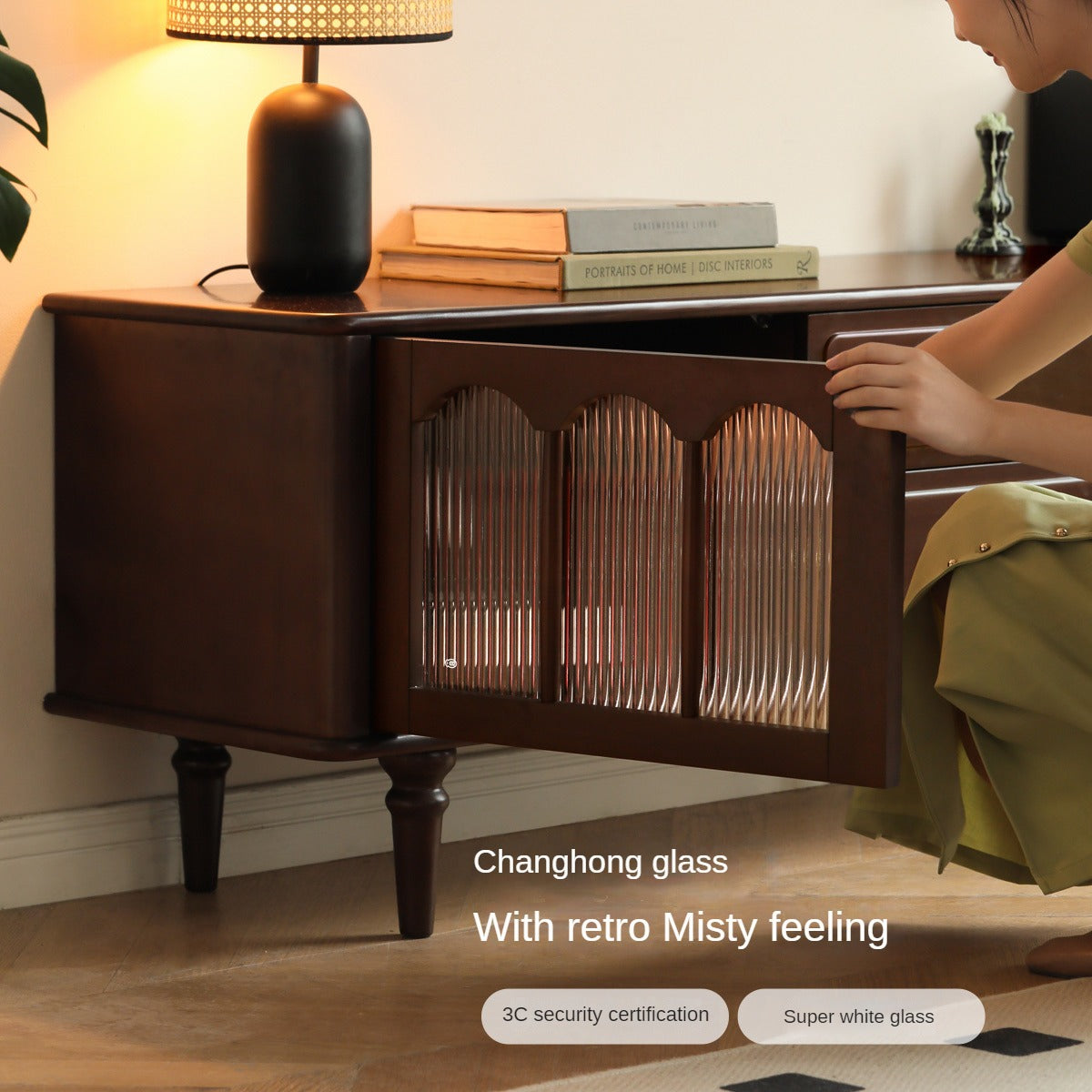 Poplar Solid Wood American Style TV Cabinet.