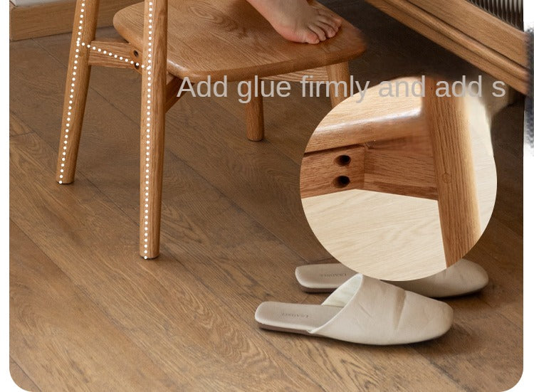 Oak Solid Wood Small Chair Children's Baby Chair.