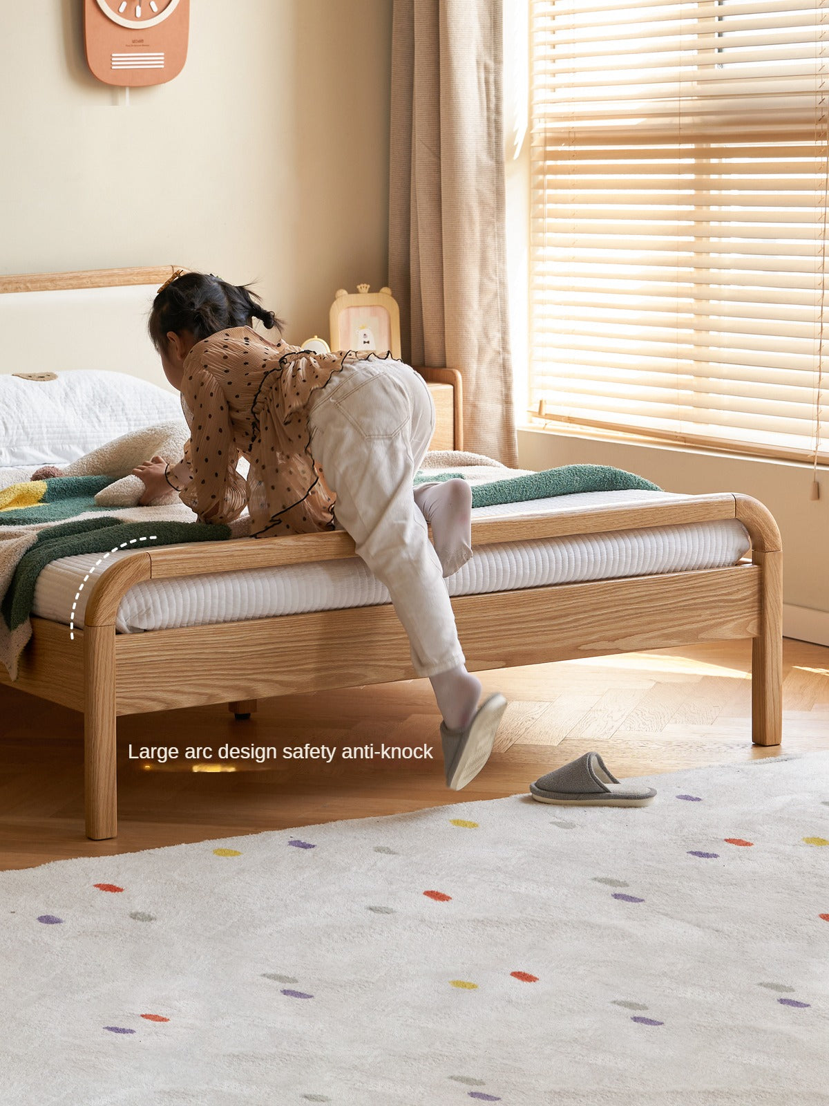 Oak solid wood children's bed with organic leather<