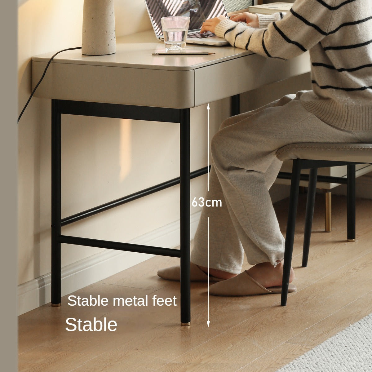 Poplar Solid Wood Double-Draw Desk Light Luxury