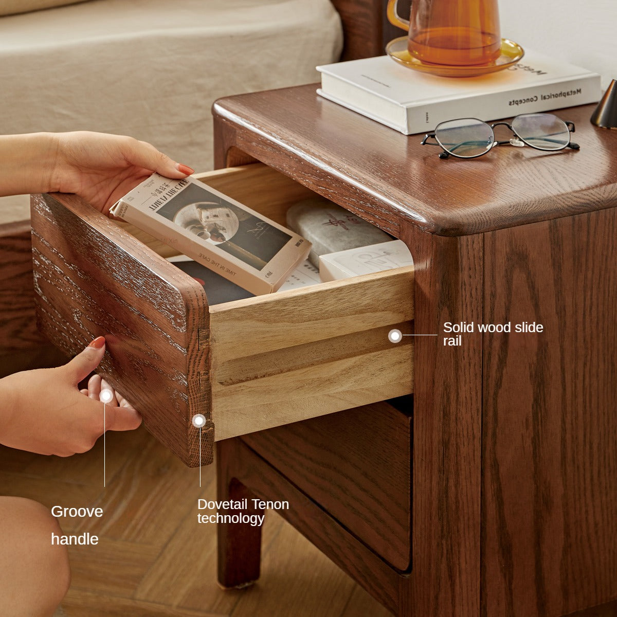 Oak Solid Wood Two-Drawer Nightstand.