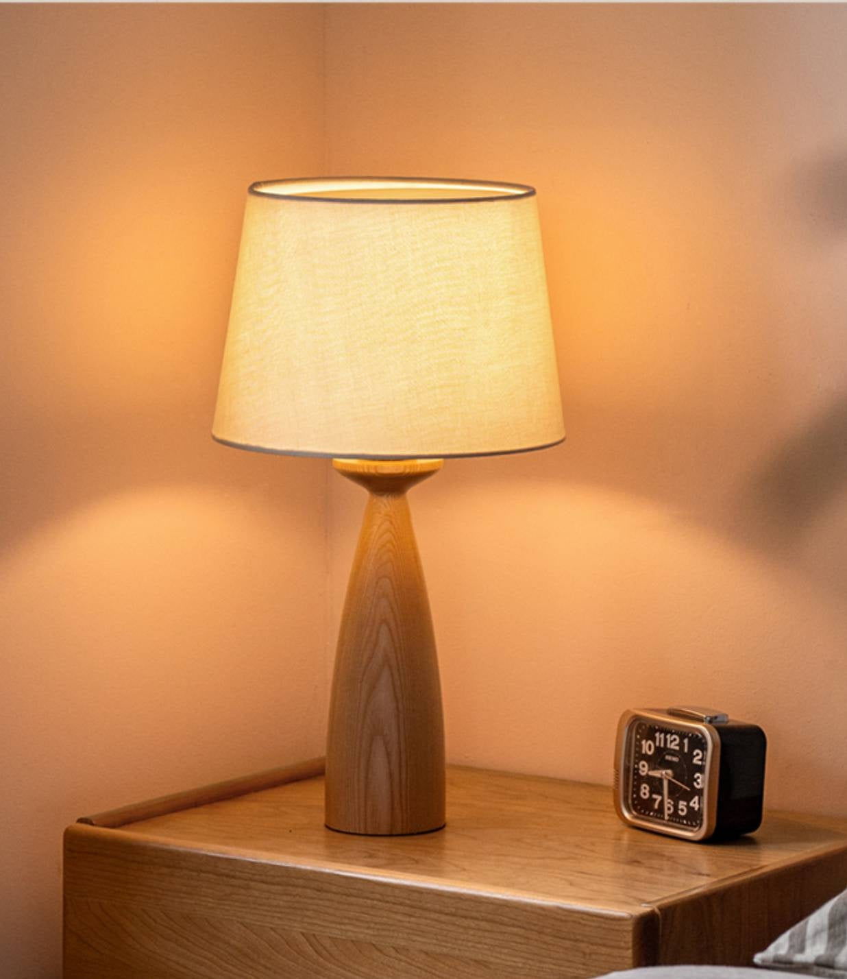 Ash Solid Wood Vintage Style Desk Lamp