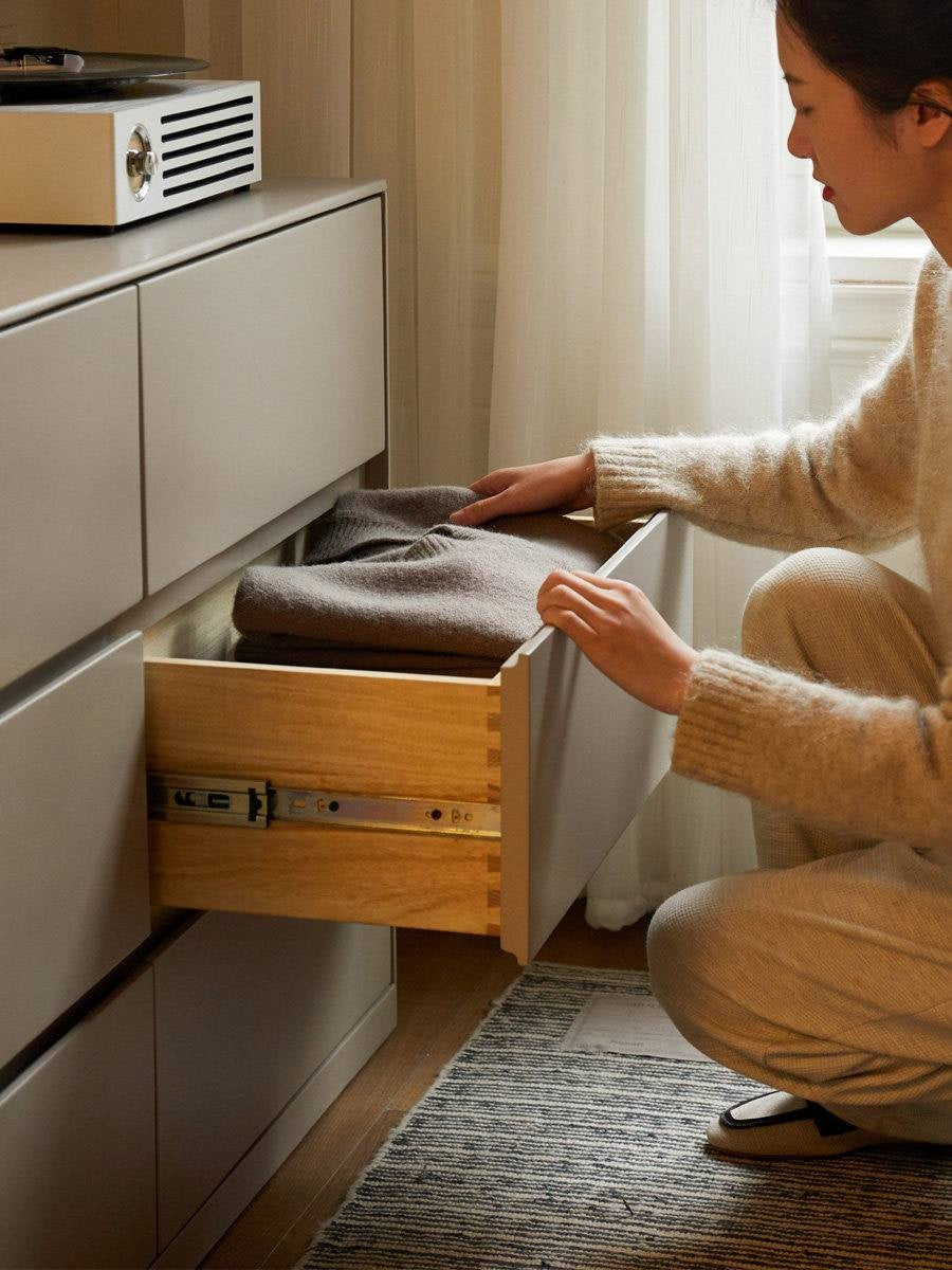 Poplar Solid Wood Light Luxury Six-Drawer Chest