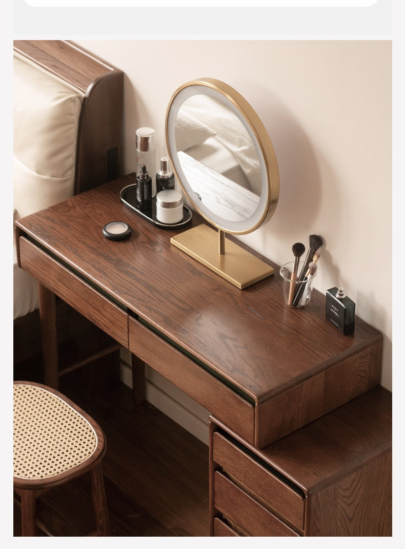 Oak Solid Wood Retractable Modern Dressing Table.