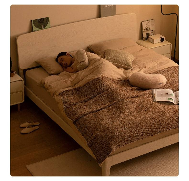 Oak Solid Wood Bed — Cream Style with Slanted Backrest