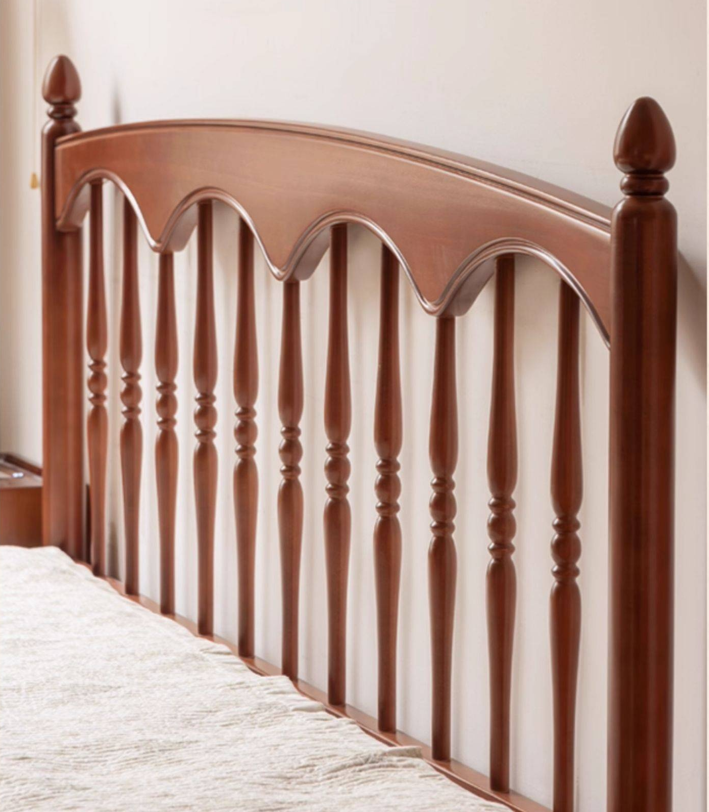 Poplar Solid Wood Windsor Bed, Retro Vintage Style