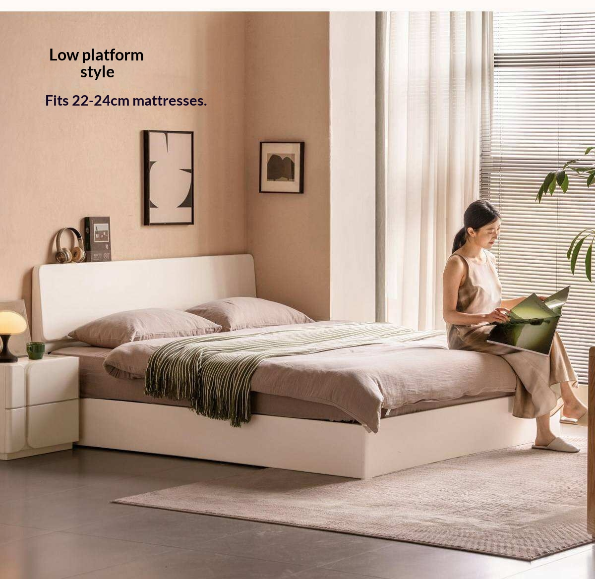 Rubberwood Solid Wood White Cream Gas Lift Storage Bed