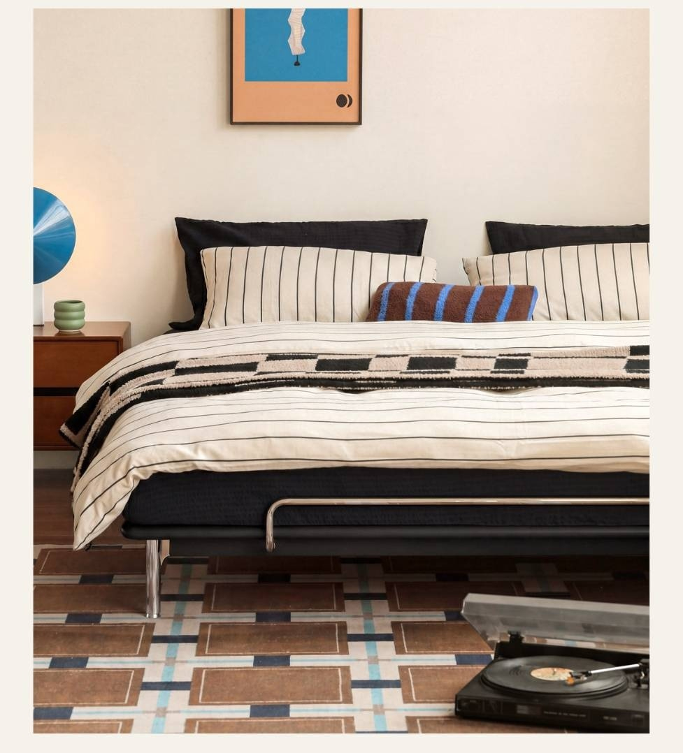 Rubberwood Solid Wood Minimalist Platform Bed with Angled Metal Legs