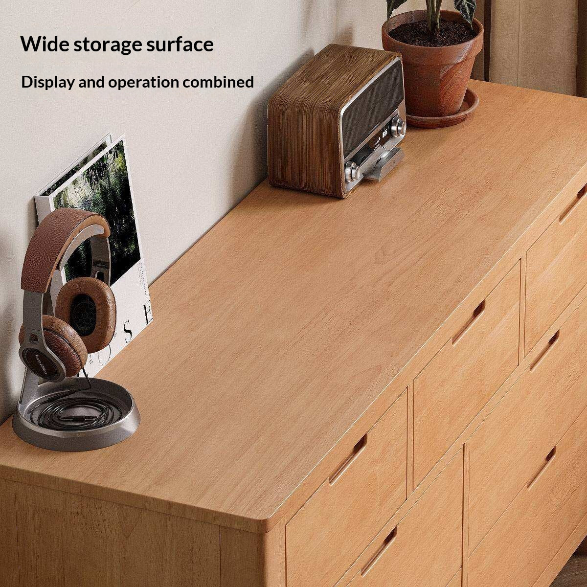 Solid Rubberwood Chest of Drawers with Seven Drawers in Modern Minimalist Style