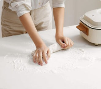 Solid Rubberwood Suspended Dining Table With Slate Top
