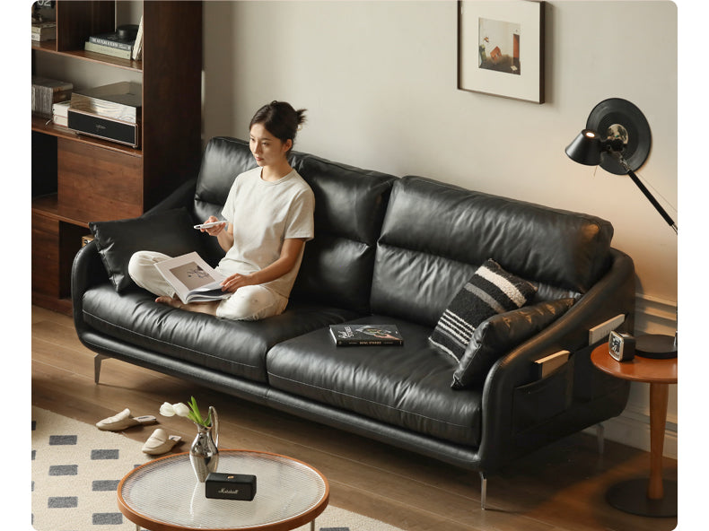 Leather Classic Genuine sofa.