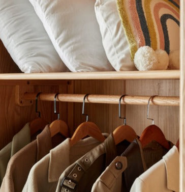 Oak Solid Wood Wardrobe Sliding Door.