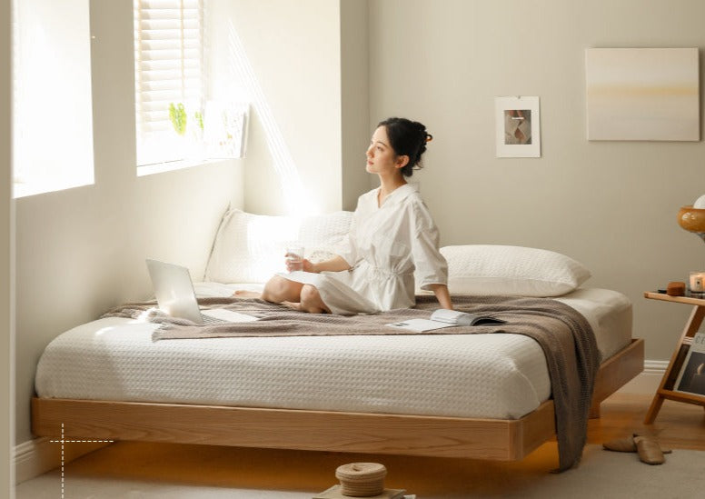Oak solid wood Suspended platform bed, headboard-free bed with light