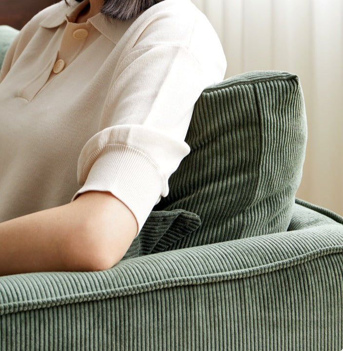 Retro Cozy Fabric Armchair)