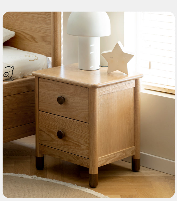 Oak Solid Wood Two-Drawer Nightstand