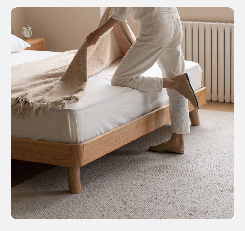 Oak Solid Wood Cream Style Soft Bed