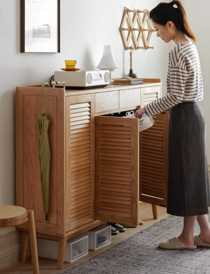 Oak Solid Wood Shutter Door Shoe Cabinet