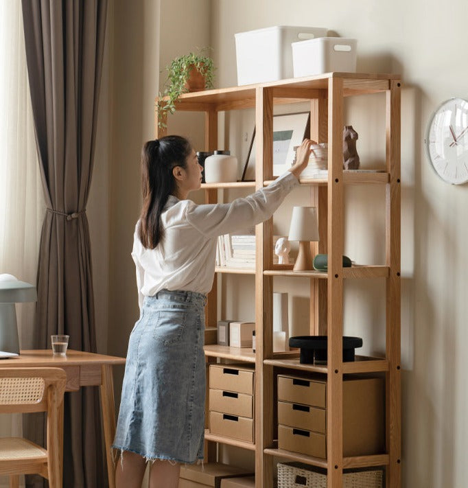 Oak Solid Wood Multi-Layer Bookshelf