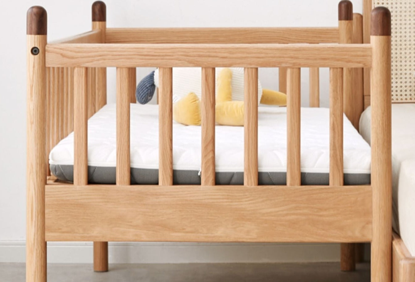 Oak solid wood Toddler Bed<