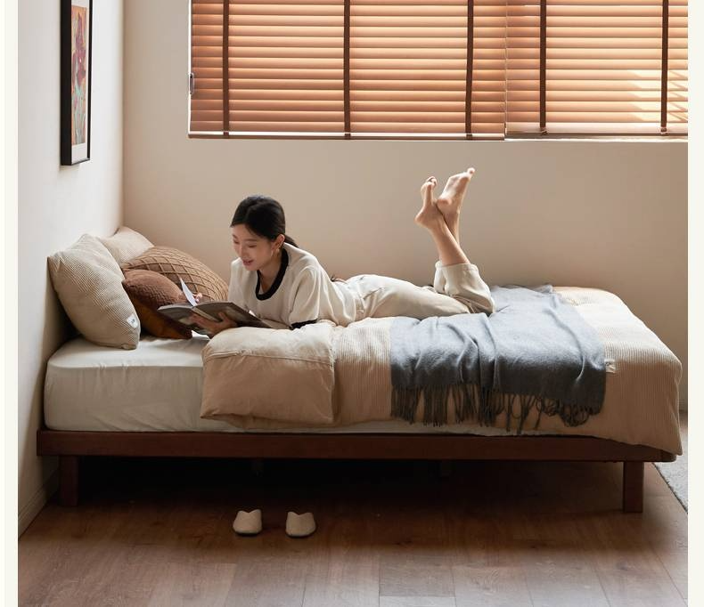 Rubberwood Solid Wood Modern Simple Platform Bed