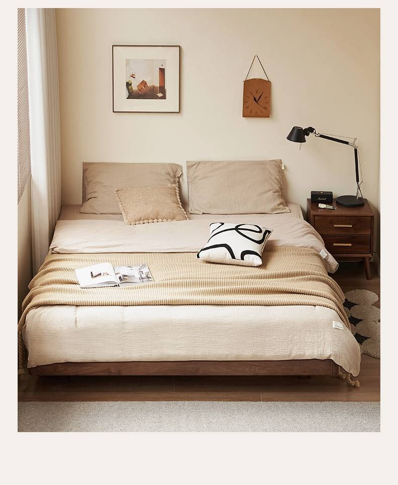 Black Walnut Solid Wood Platform Bed, Headboard-Free Bed