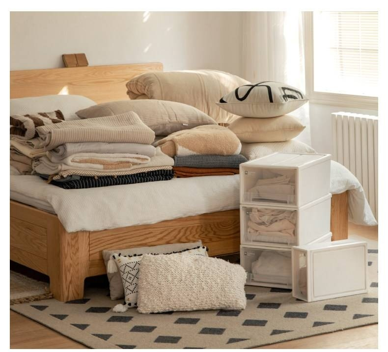 Oak Solid Wood Box Bed — Modern Minimalist Bed