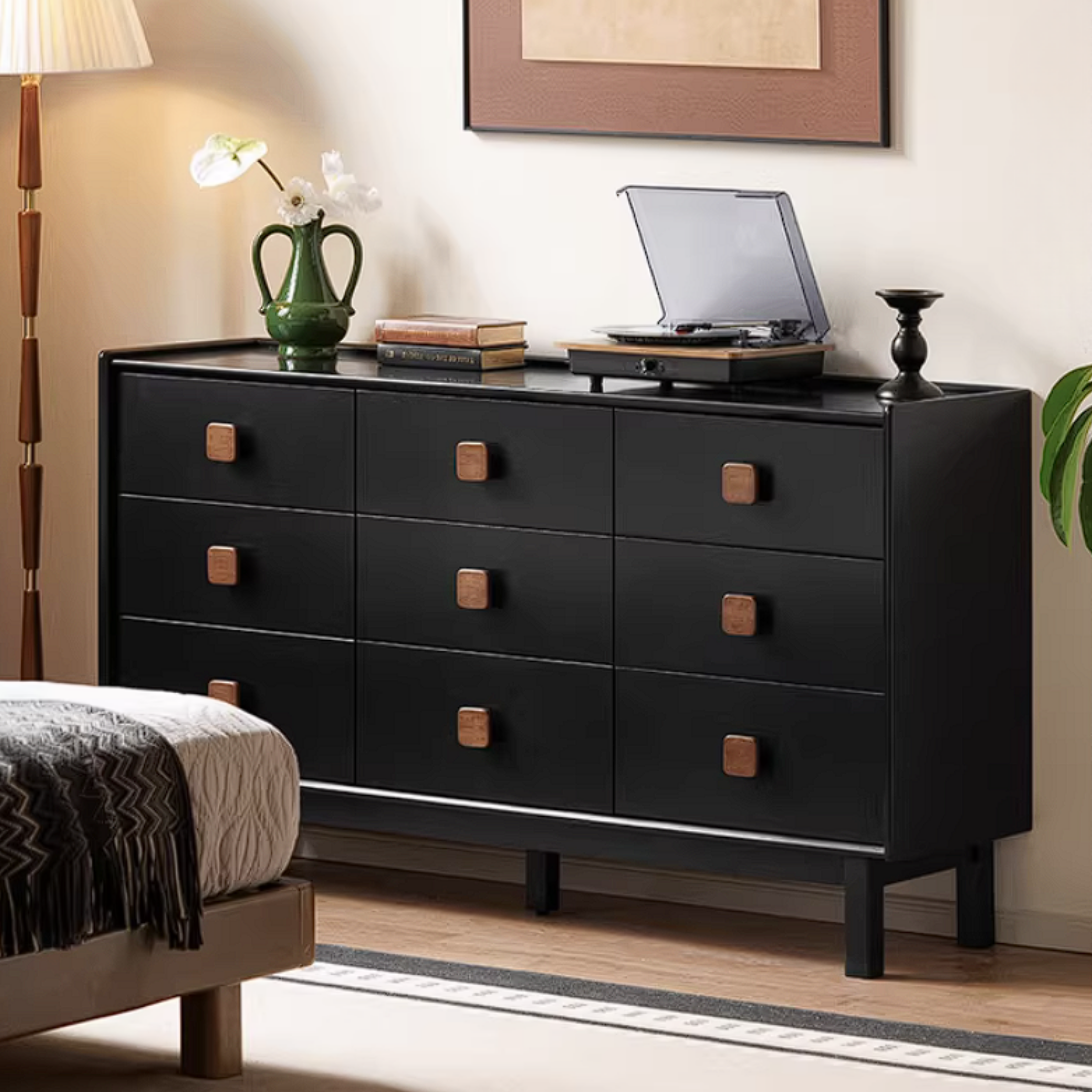 Rubberwood Solid Wood Antique-Style Bedroom Drawer cabinet